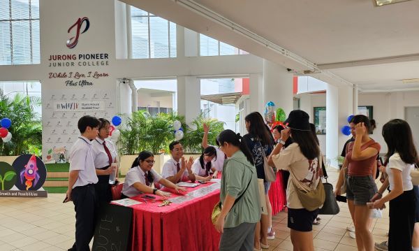 Our friendly student leaders welcoming the visitors